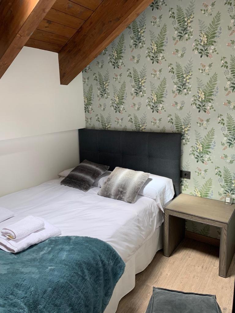 Tuca Del Mont Apartman Benasque Kültér fotó